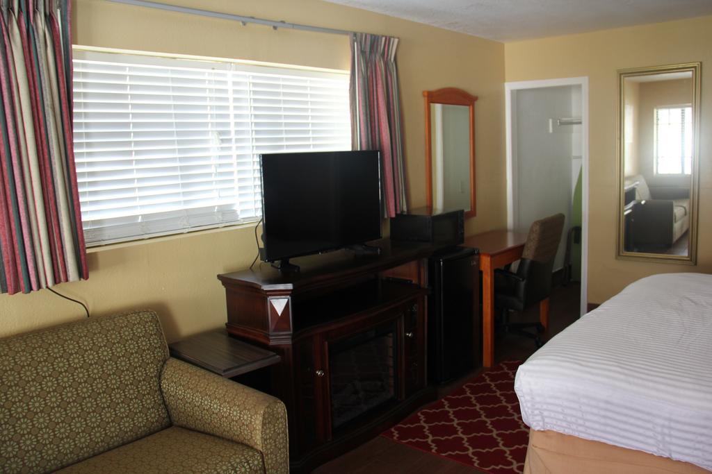Vista Inn & Suites Beale Street Memphis Extérieur photo